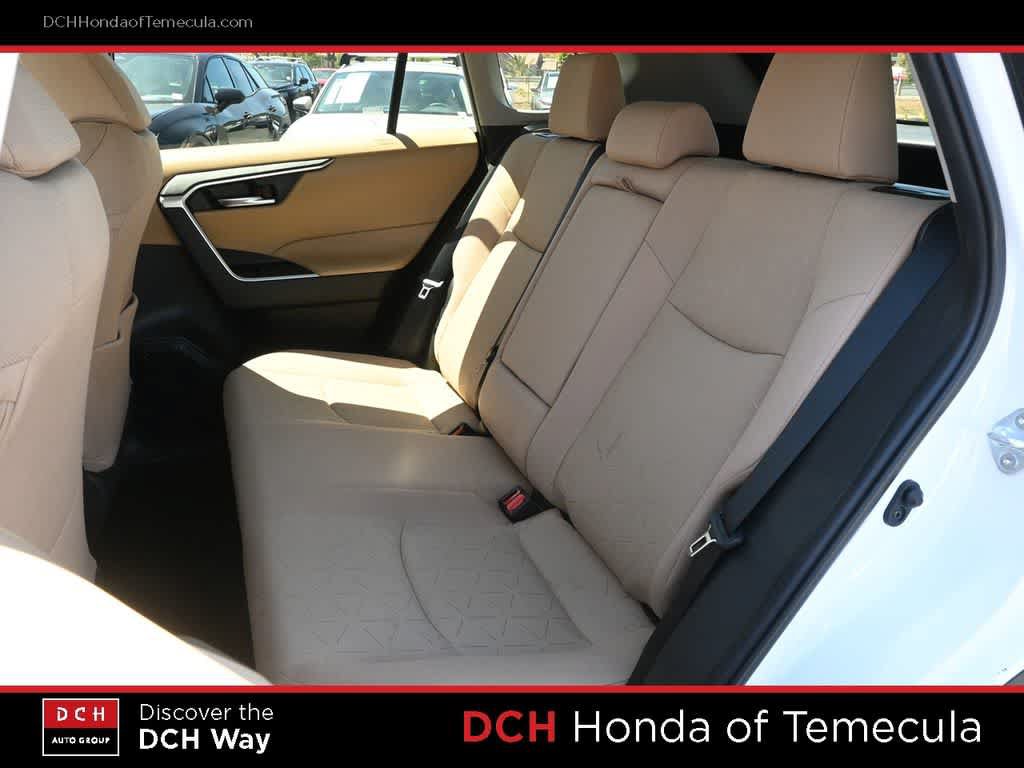Used 2022 Toyota RAV4 XLE AWD/4WD image 19