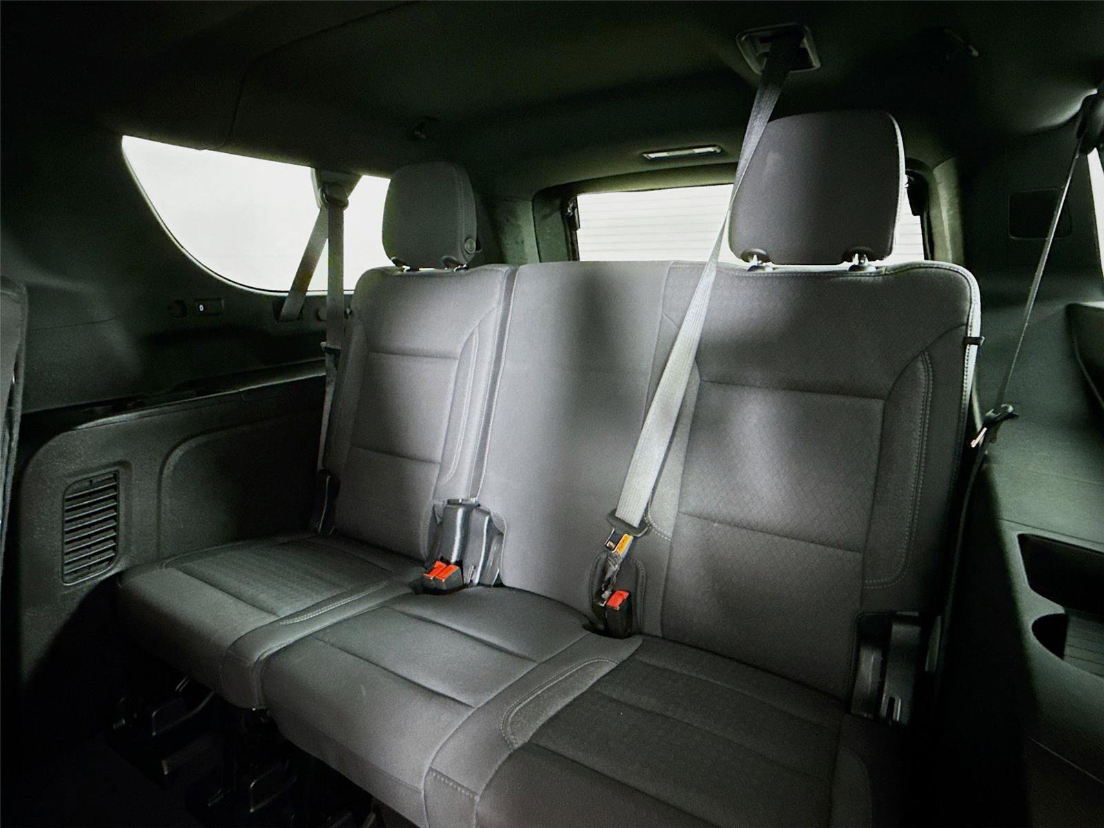 Used 2023 Chevrolet Suburban LS image 16