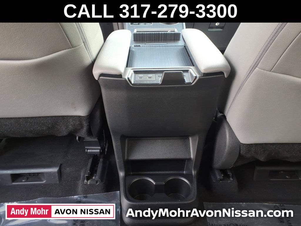 Used 2026 Toyota Sienna XLE FWD image 31