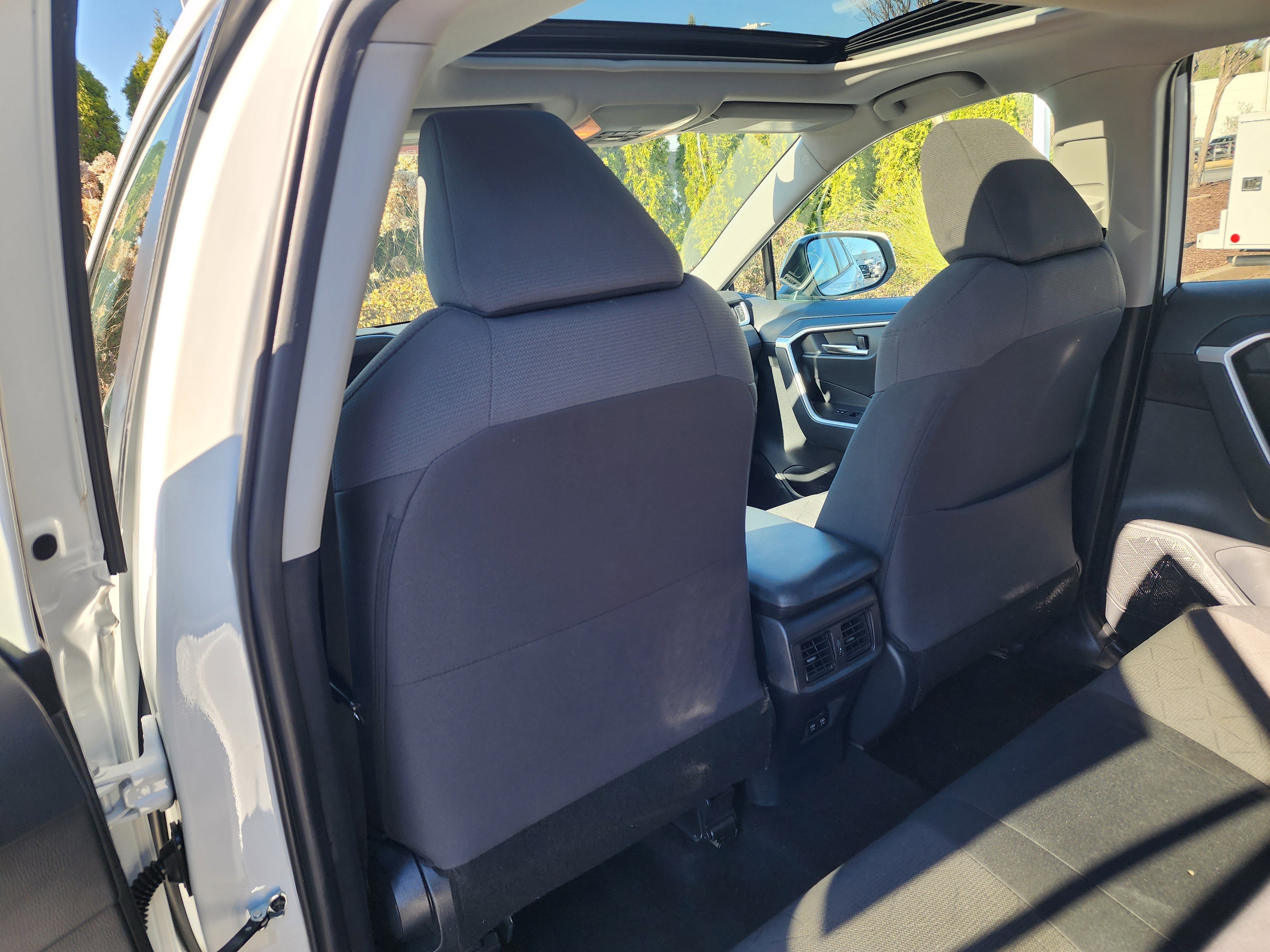 Used 2019 Toyota RAV4 XLE image 15