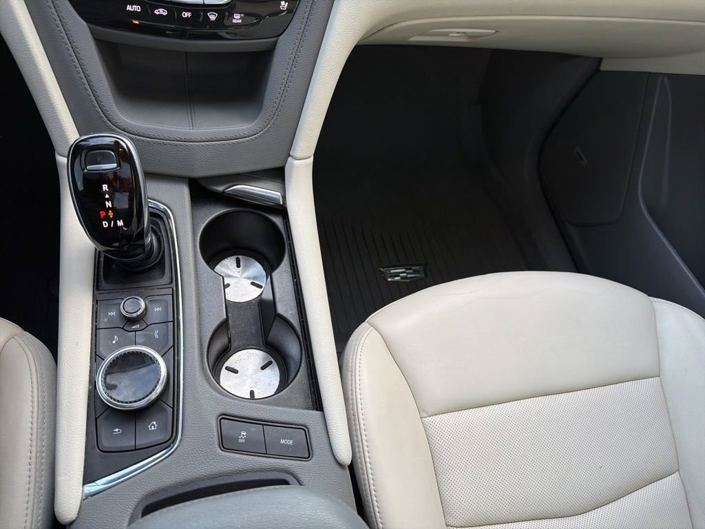 Used 2021 Cadillac XT6 Premium Luxury image 24