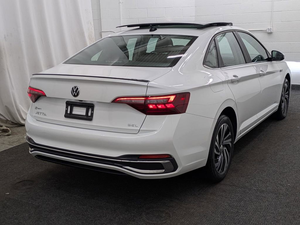 Used 2024 Volkswagen Jetta SEL video 2
