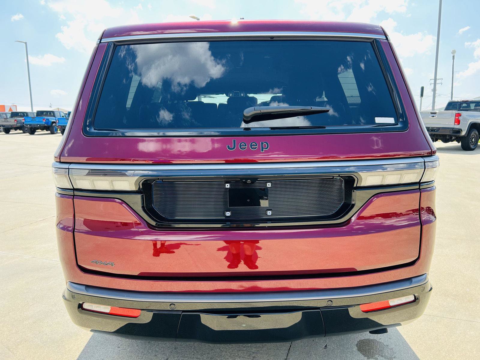 New 2026 Jeep Grand Wagoneer 4WD image 42