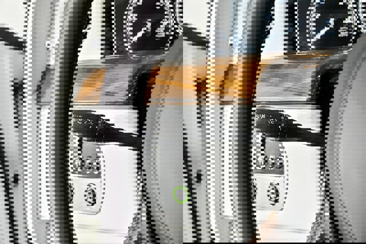 Used 2018 Rolls-Royce Phantom Sedan image 31