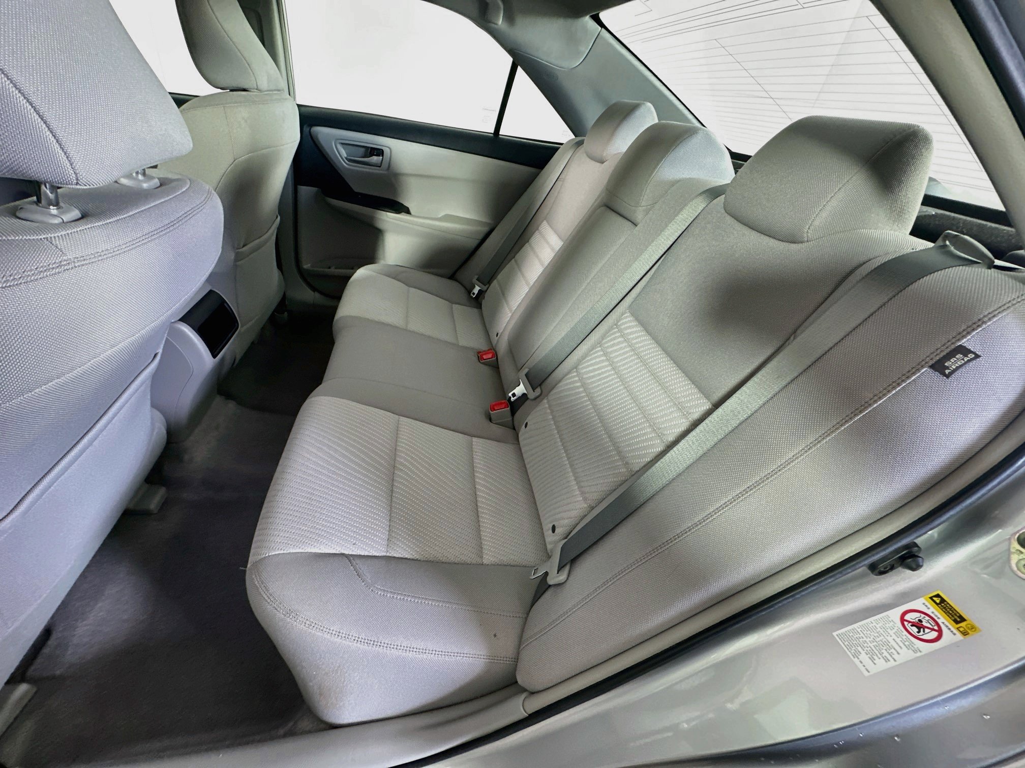 Used 2017 Toyota Camry LE FWD image 25