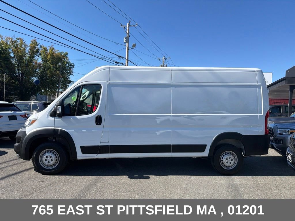 Used 2026 RAM ProMaster 2500 w/ Convenience Group FWD image 4
