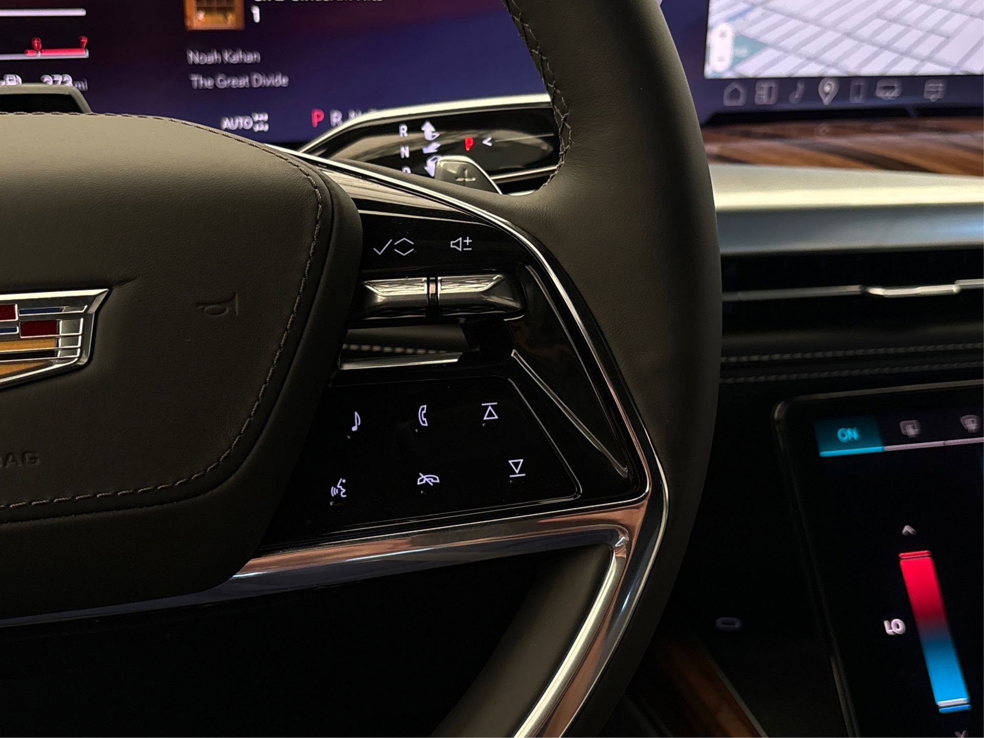 New 2026 Cadillac Escalade ESV Platinum Luxury image 30