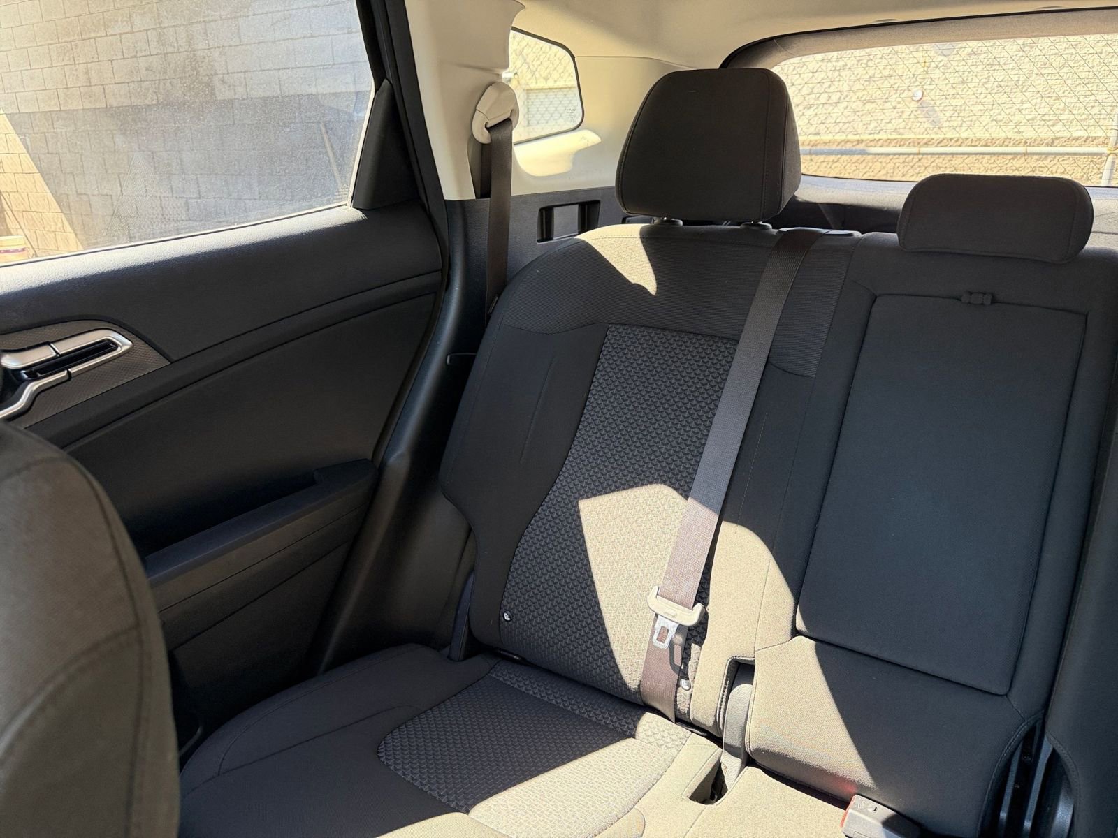 Used 2025 Kia Sportage LX image 37