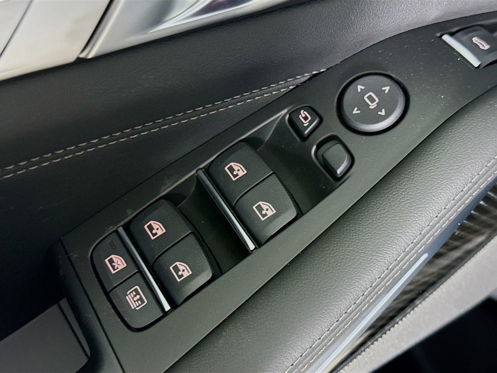 New 2026 BMW X7 M60i image 18