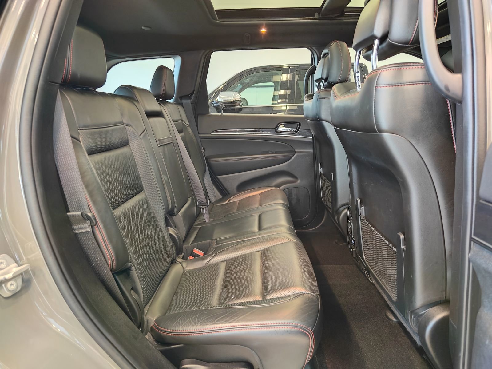 Used 2021 Jeep Grand Cherokee Trailhawk w/ Trailhawk Luxury Group image 19