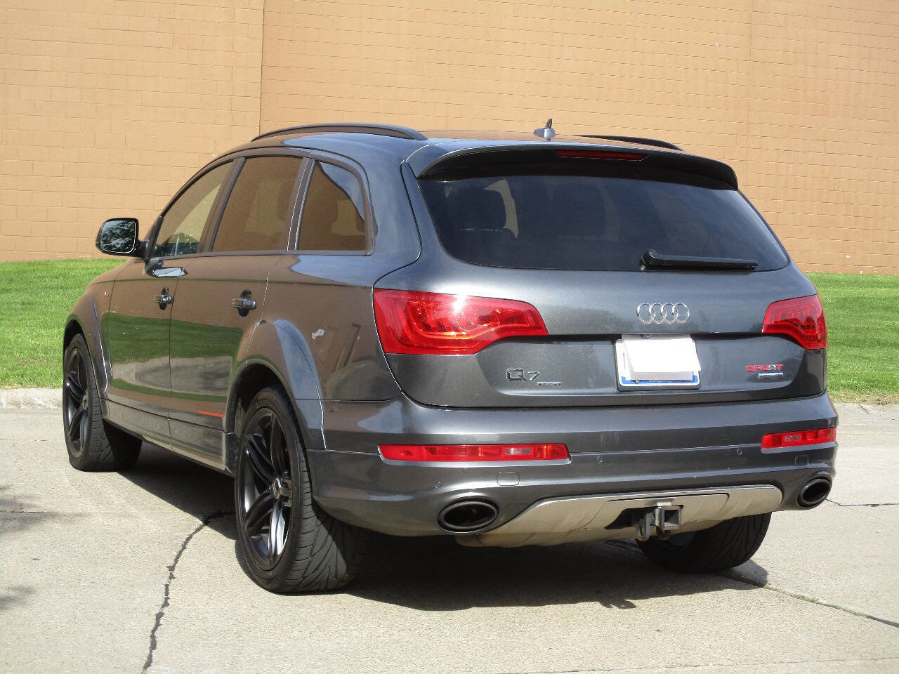 Used 2015 Audi Q7 3.0T S line Prestige w/ Sport Edition AWD/4WD image 39