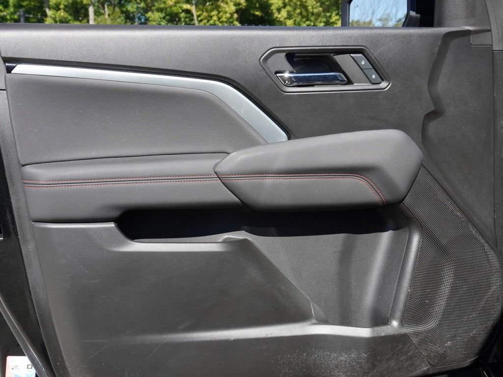 Used 2024 Chevrolet Colorado Z71 w/ Z71 Convenience Package 2 AWD/4WD image 27