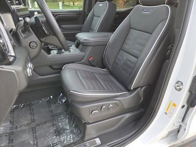 Used 2024 GMC Sierra 1500 AT4X image 8