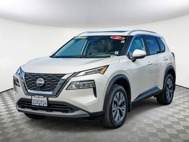 Used 2022 Nissan Rogue SV w/ SV Premium Package image 5
