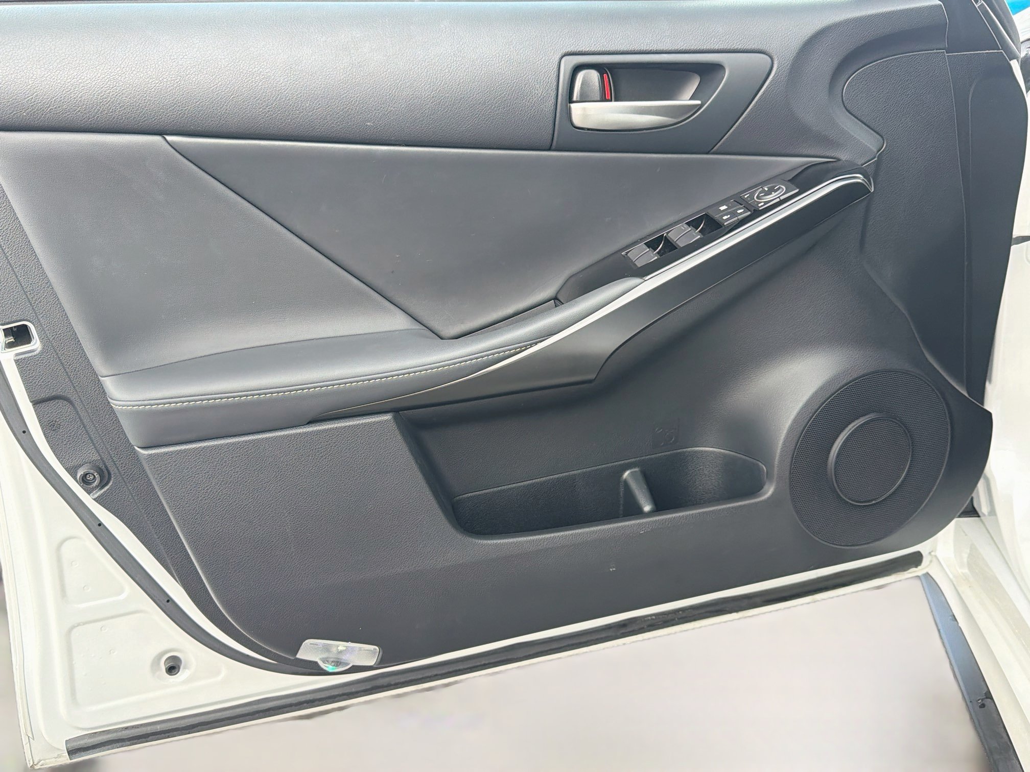 Used 2023 Lexus IS 300 w/ Comfort Package RWD image 20