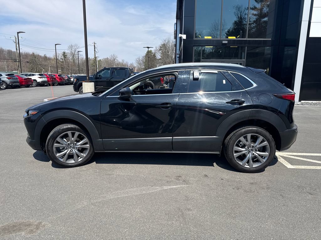 Used 2024 MAZDA CX-30 AWD 2.5 S w/ Premium Package image 2