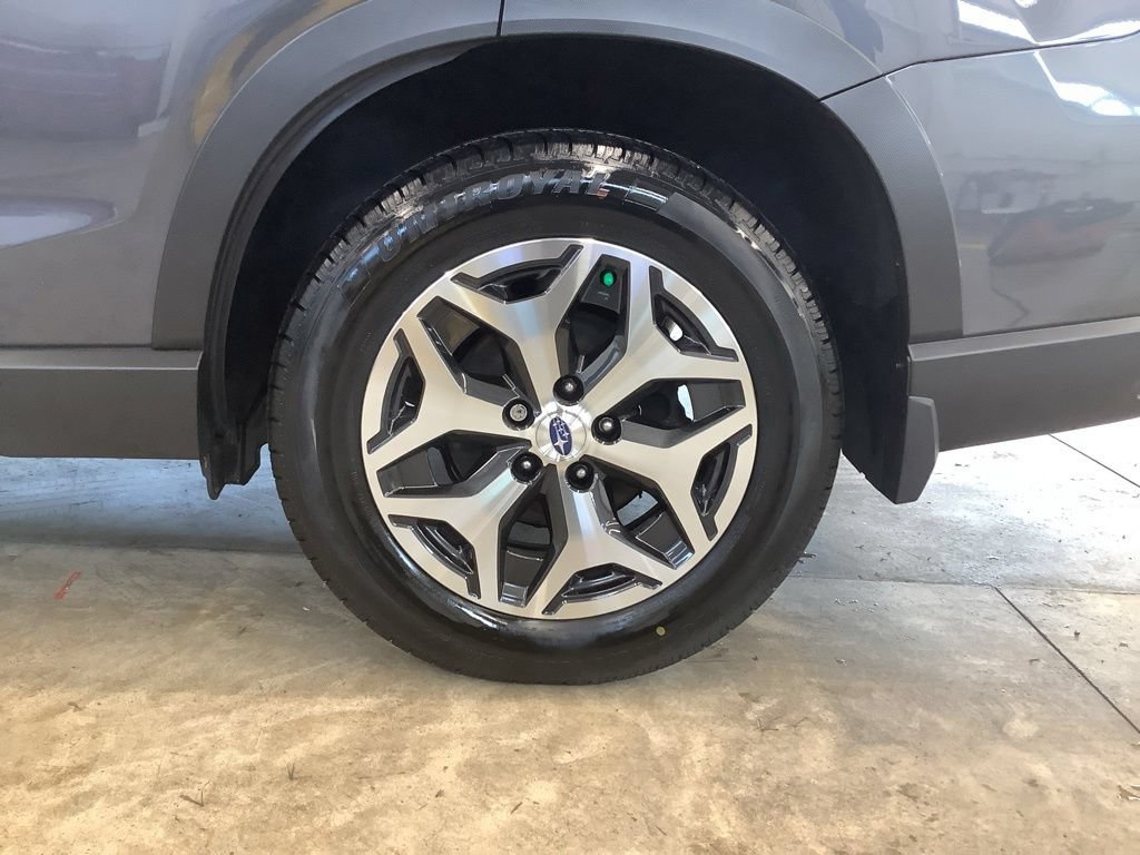 Used 2021 Subaru Forester Premium AWD/4WD image 26