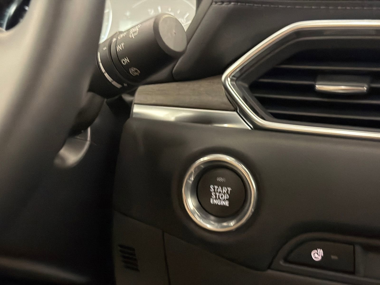 Certified 2025 MAZDA CX-5 Signature AWD/4WD image 29