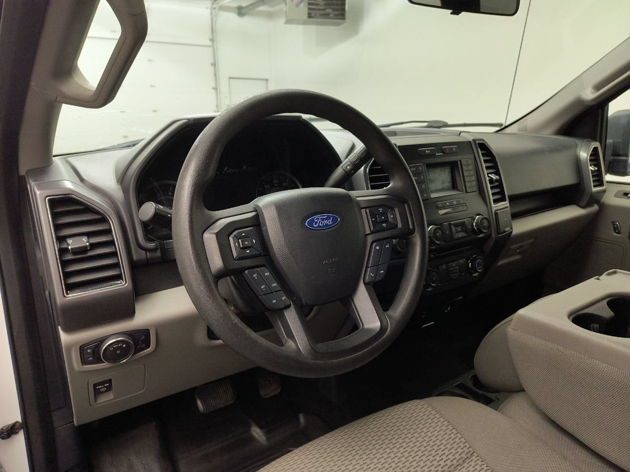 Used 2018 Ford F150 XLT AWD/4WD image 4