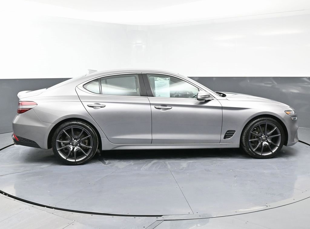 Used 2023 Genesis G70 2.0T image 8