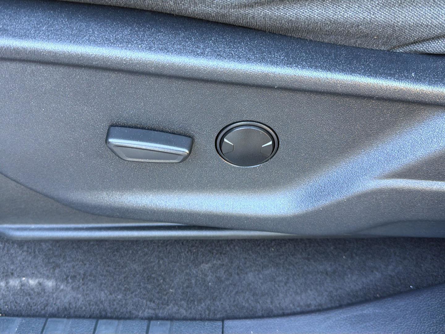 Used 2024 Ford F150 XLT w/ Mobile Office Package image 19