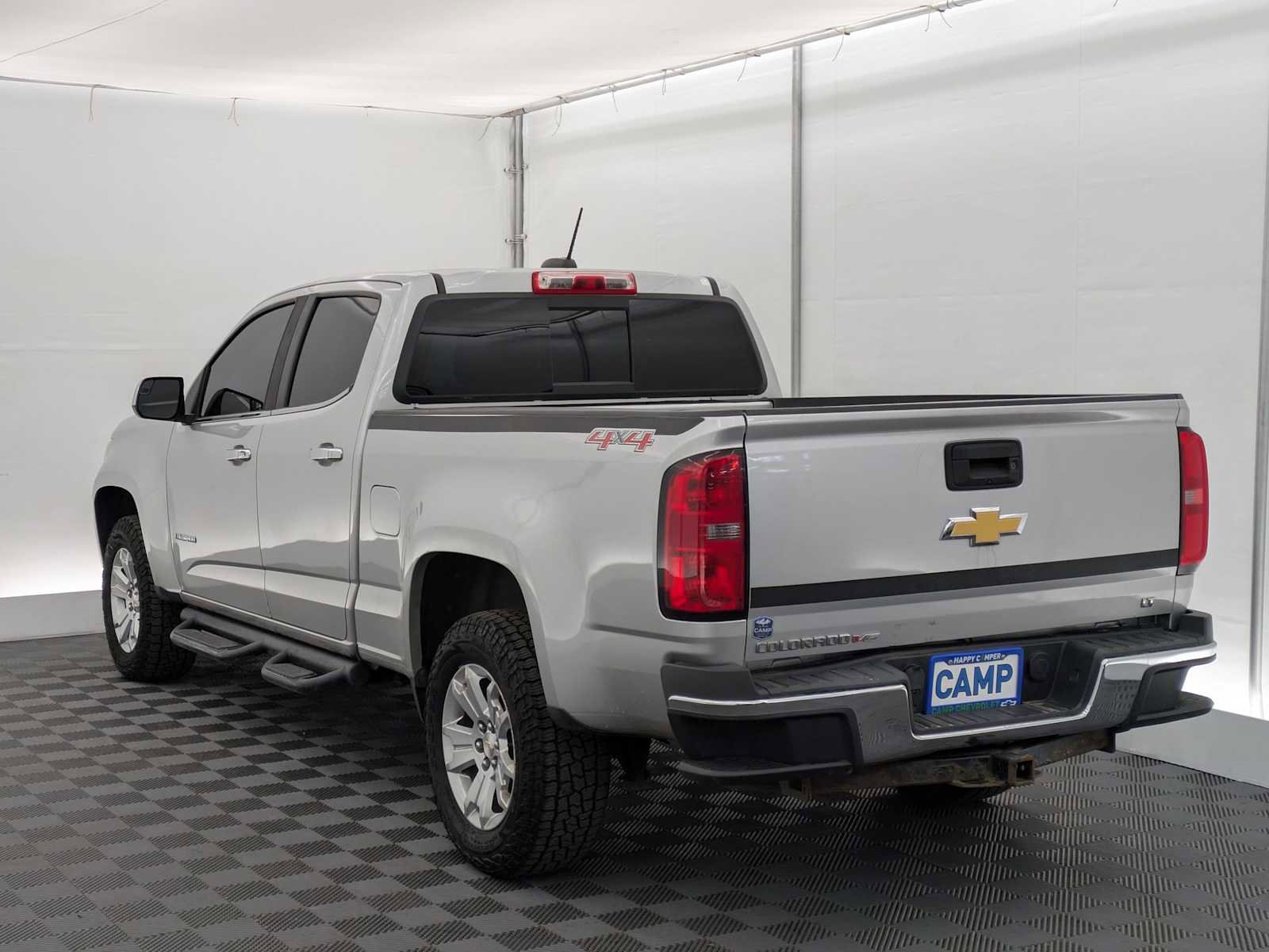 Used 2017 Chevrolet Colorado LT w/ Luxury Package, Chrome AWD/4WD image 4