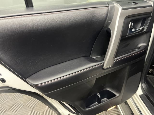 Used 2016 Toyota 4Runner Limited AWD/4WD image 23
