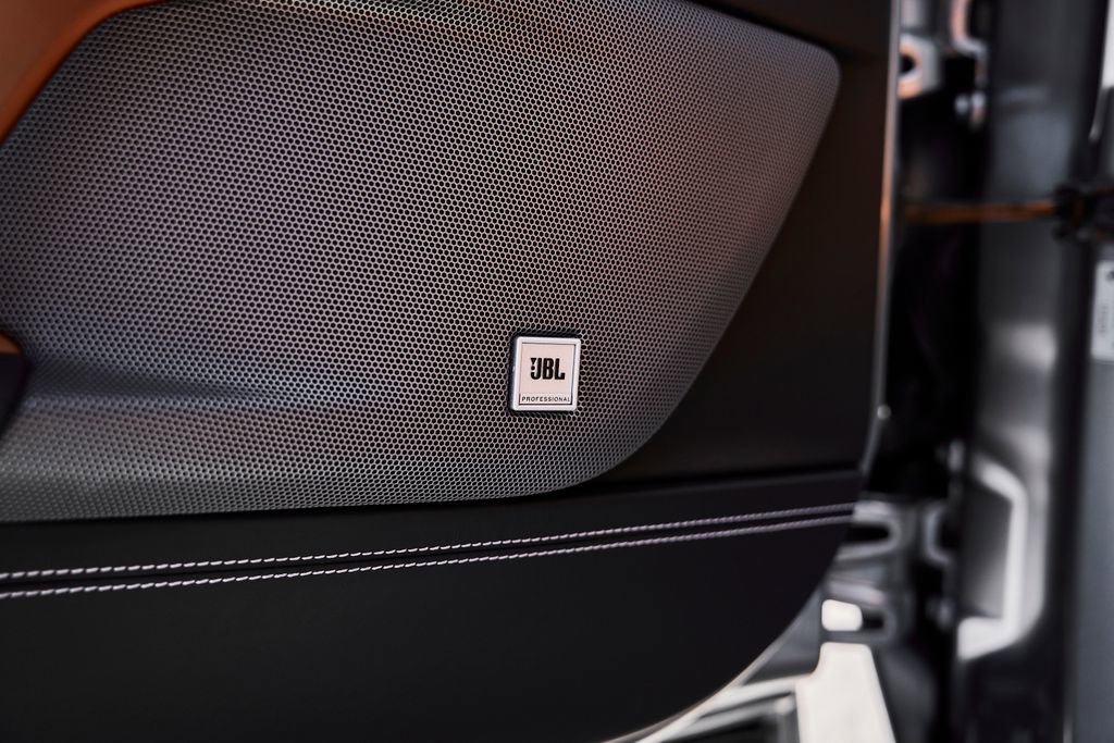 Used 2018 Ferrari GTC4Lusso image 37