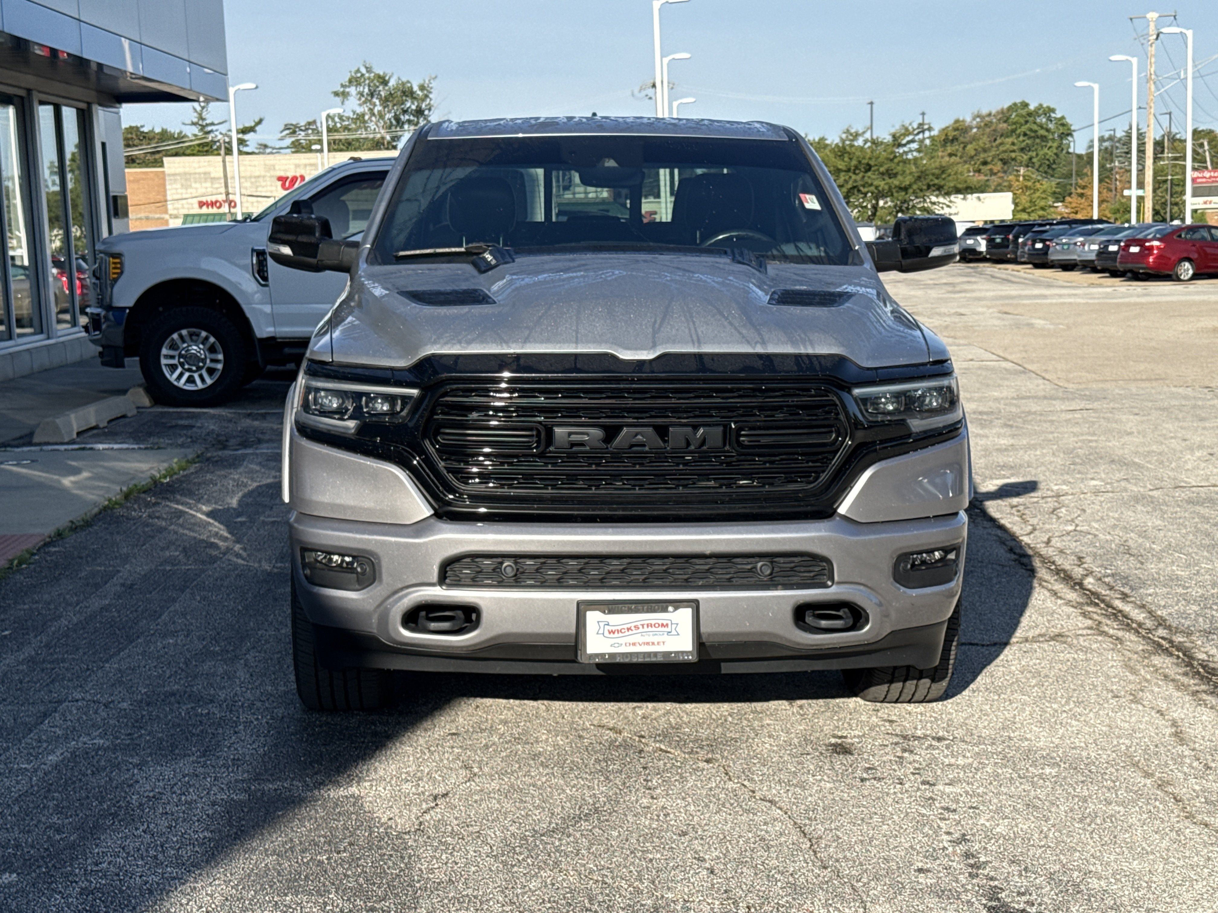 Used 2022 RAM 1500 Limited w/ Night Edition AWD/4WD image 6