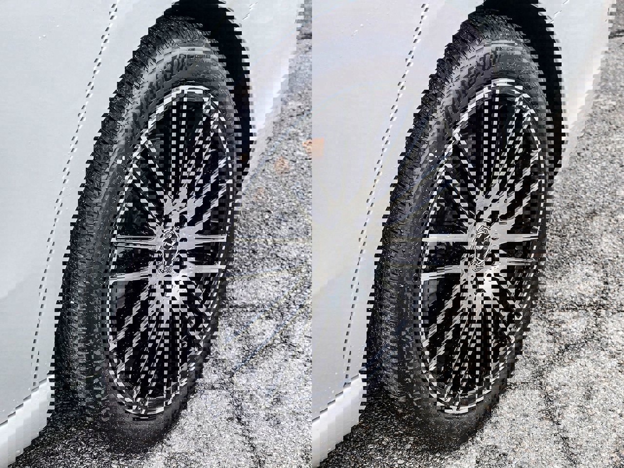 Used 2024 Mercedes-Benz C 300 4MATIC Sedan image 12