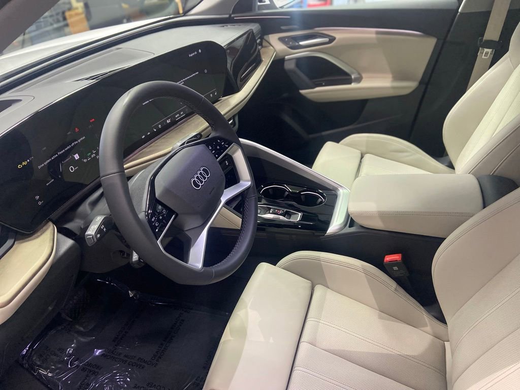 New 2025 Audi Q5 Premium Plus image 4