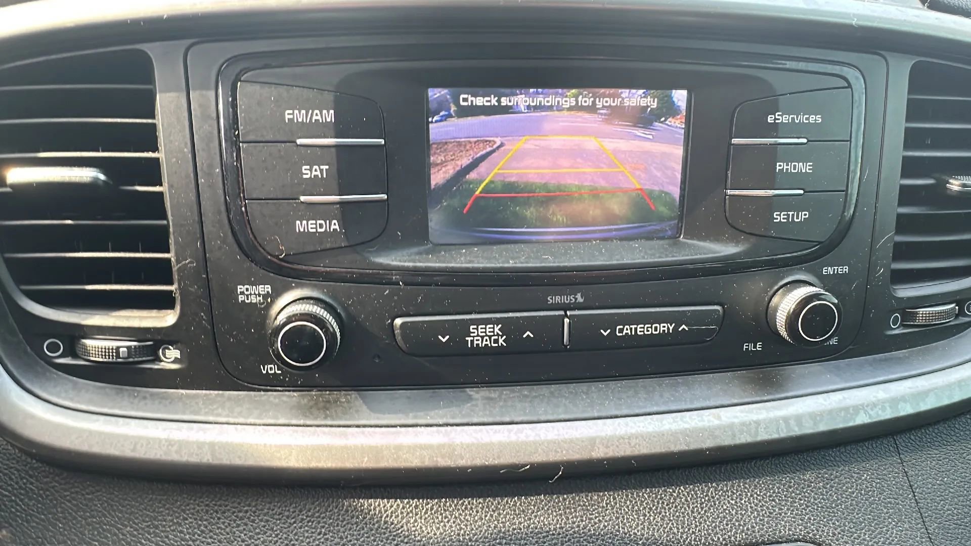 Used 2016 Kia Sorento LX image 35