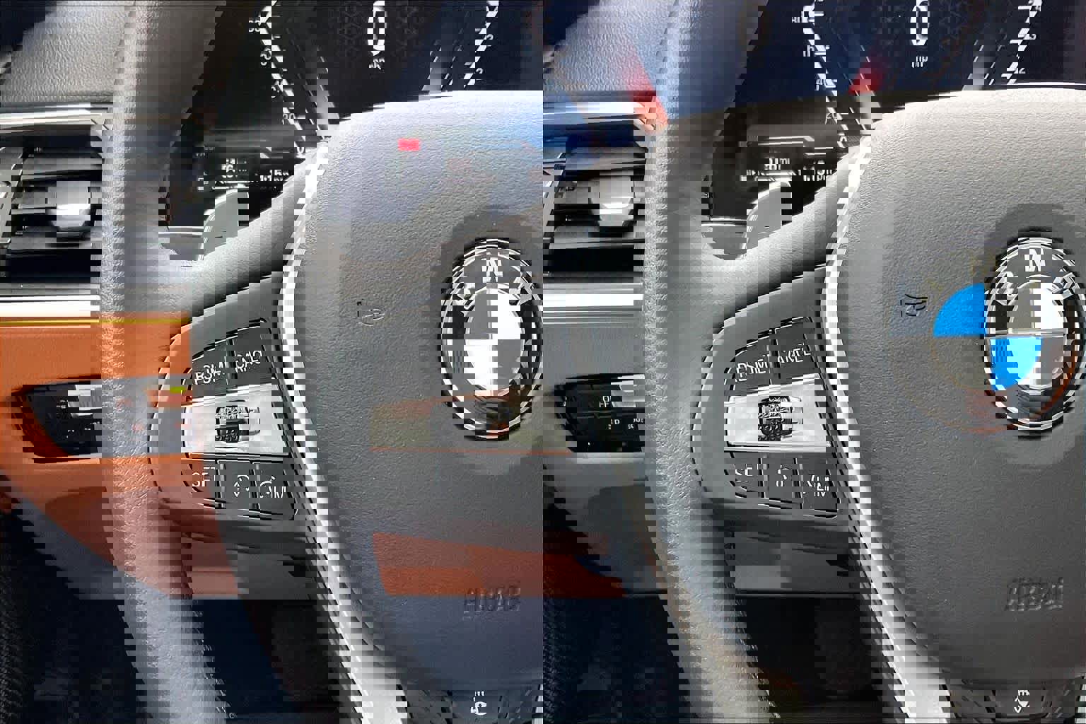 Used 2023 BMW 330i xDrive Sedan w/ Premium Package image 25