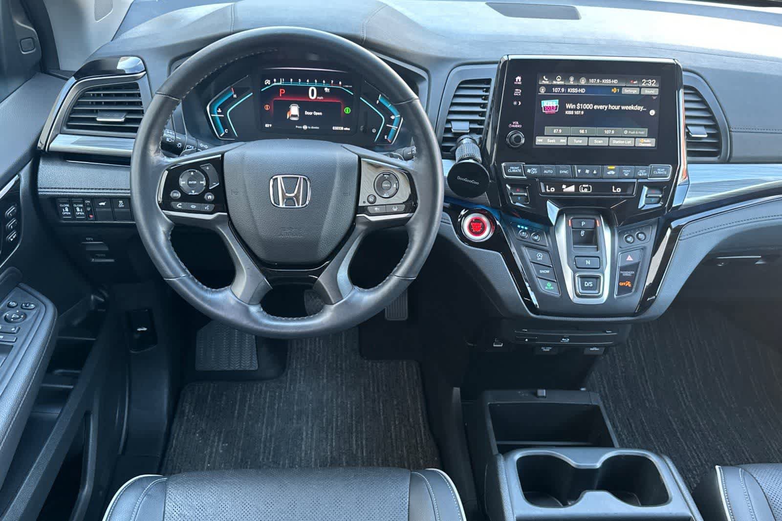Used 2024 Honda Odyssey Elite image 14