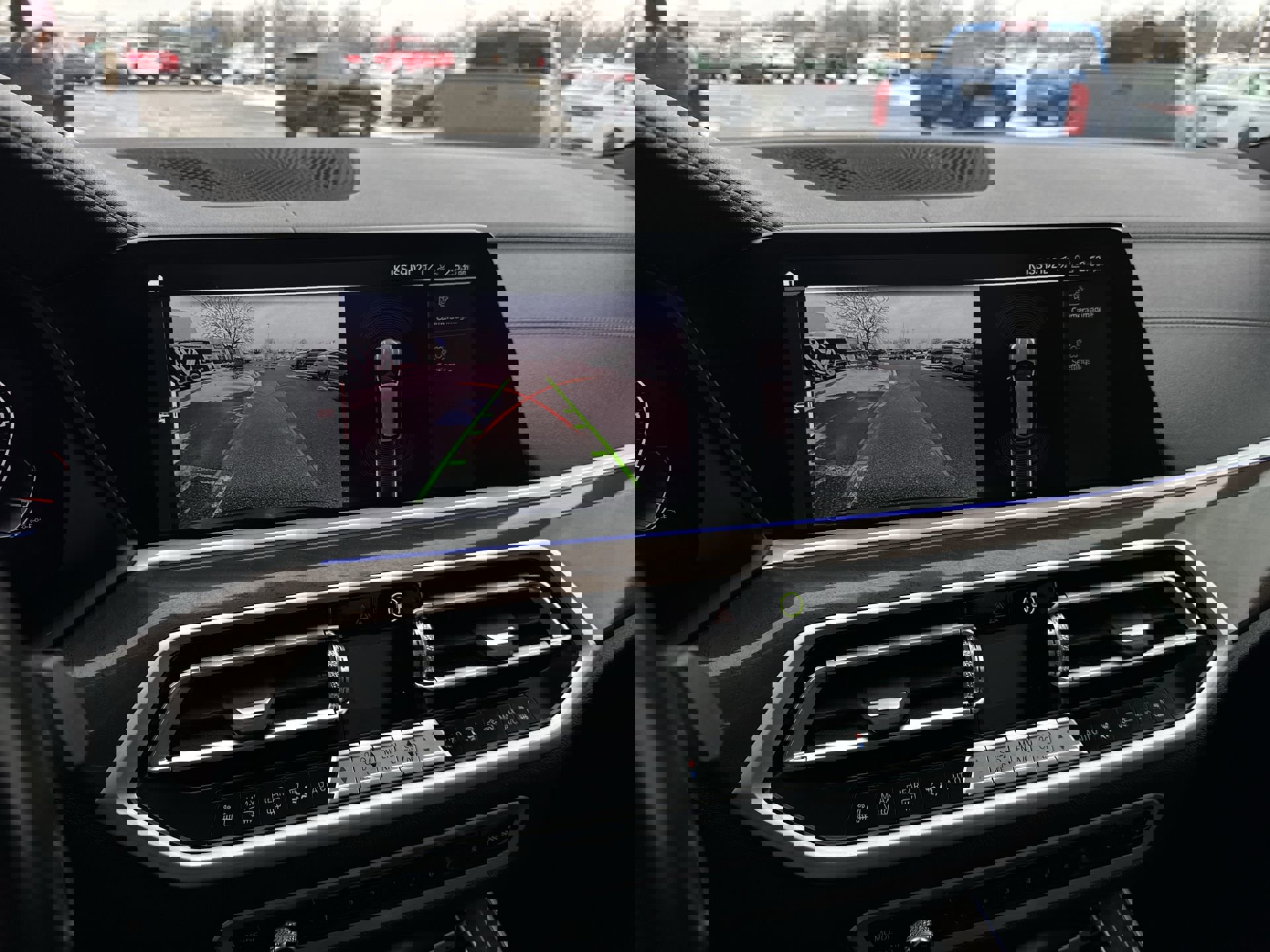 Used 2022 BMW X5 M50i w/ Executive Package image 15