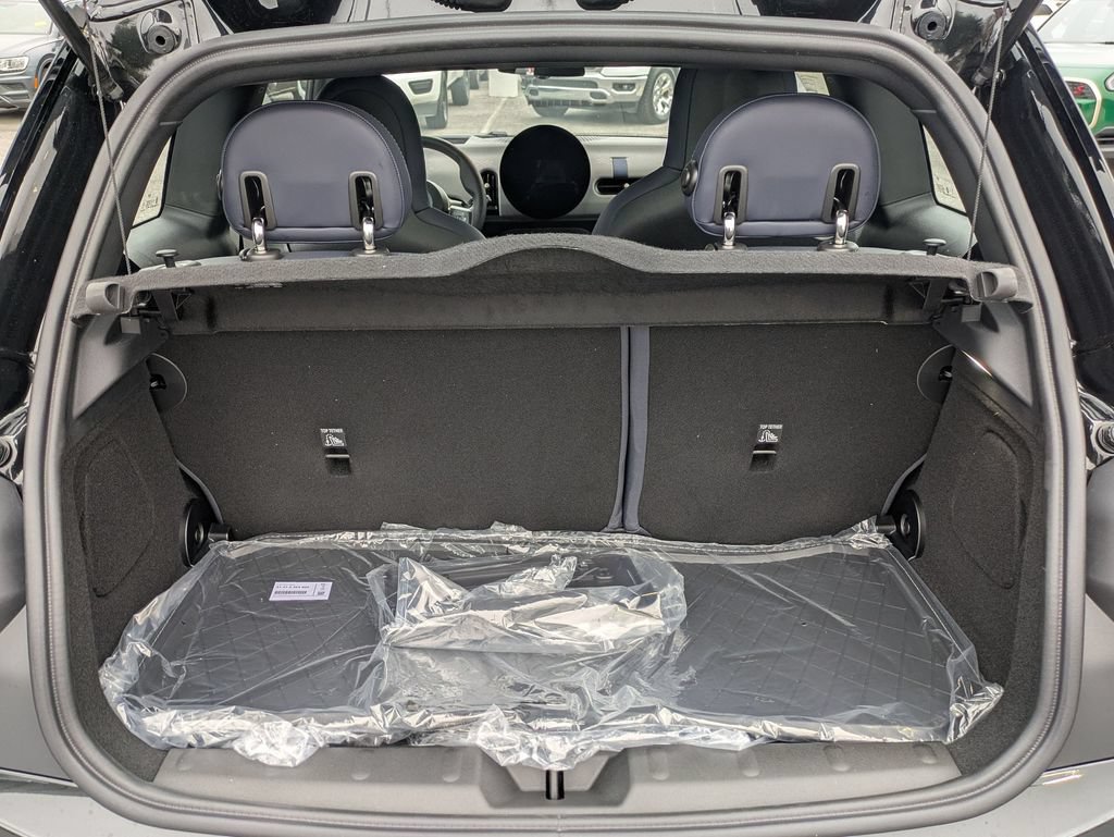 New 2026 MINI Cooper 2-Door Hardtop FWD image 23
