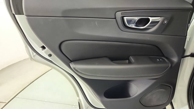 Used 2023 Volvo XC60 B5 Ultimate FWD image 27