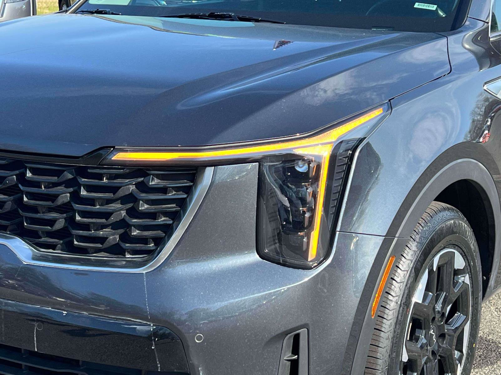 Used 2024 Kia Sorento S image 7