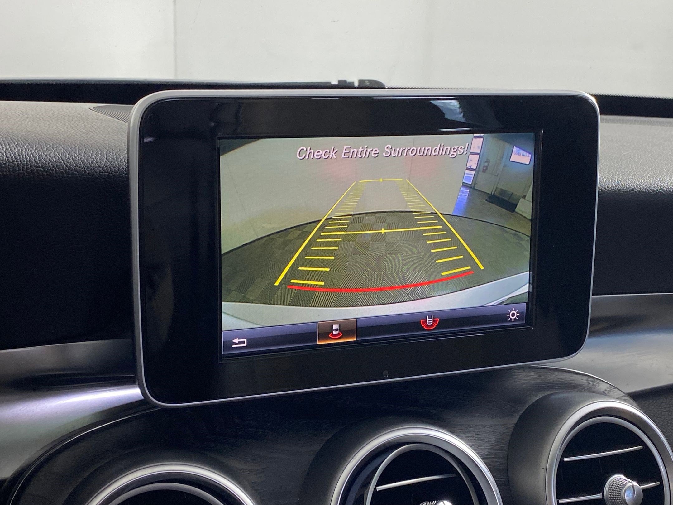 Used 2015 Mercedes-Benz C 300 4MATIC Sedan image 25