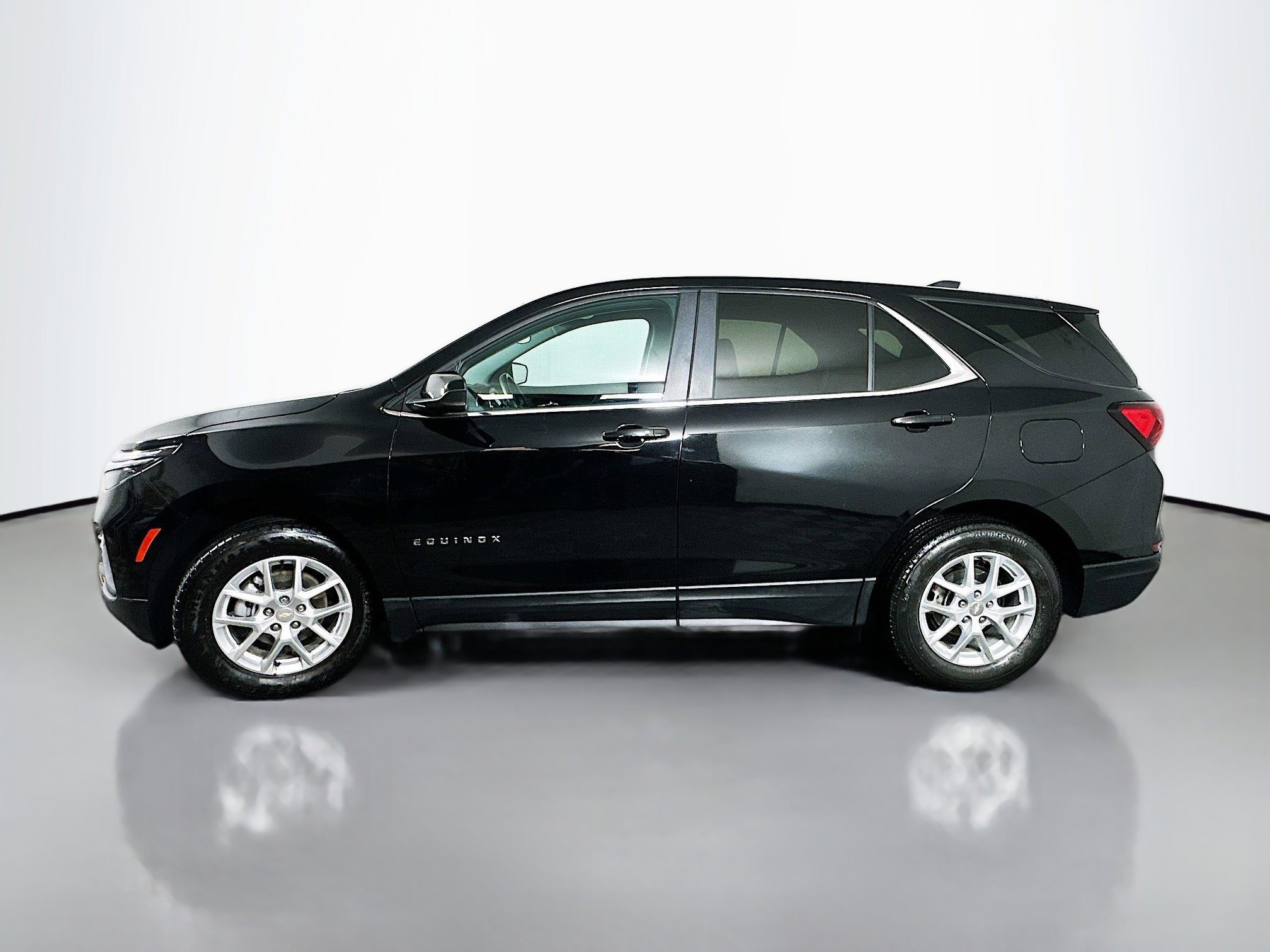 Used 2024 Chevrolet Equinox LT image 4