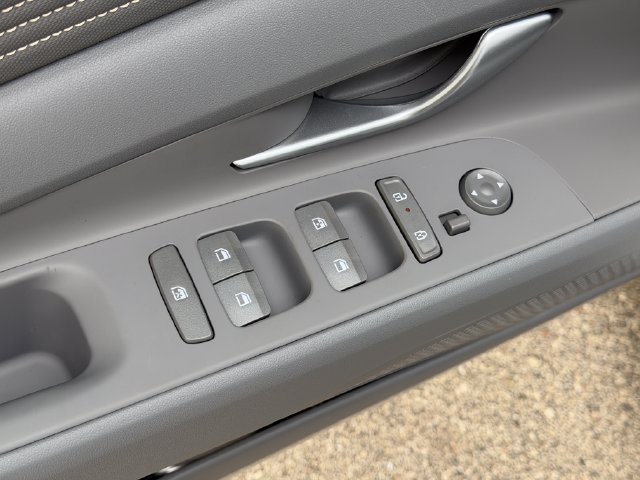 New 2026 Hyundai Elantra SEL Sport FWD image 21