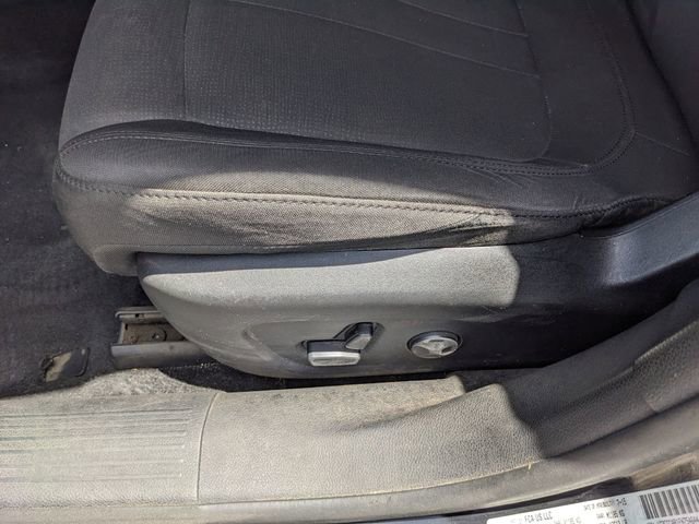 Used 2015 Chrysler 200 Limited w/ Spring Special Group FWD image 22