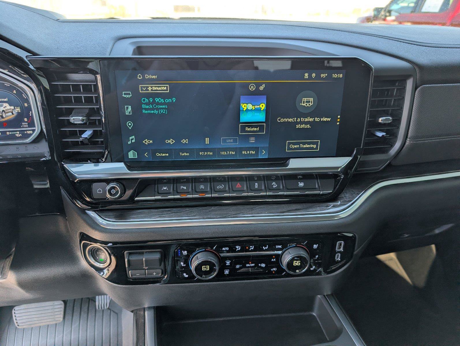 Certified 2024 Chevrolet Silverado 1500 LTZ AWD/4WD image 18