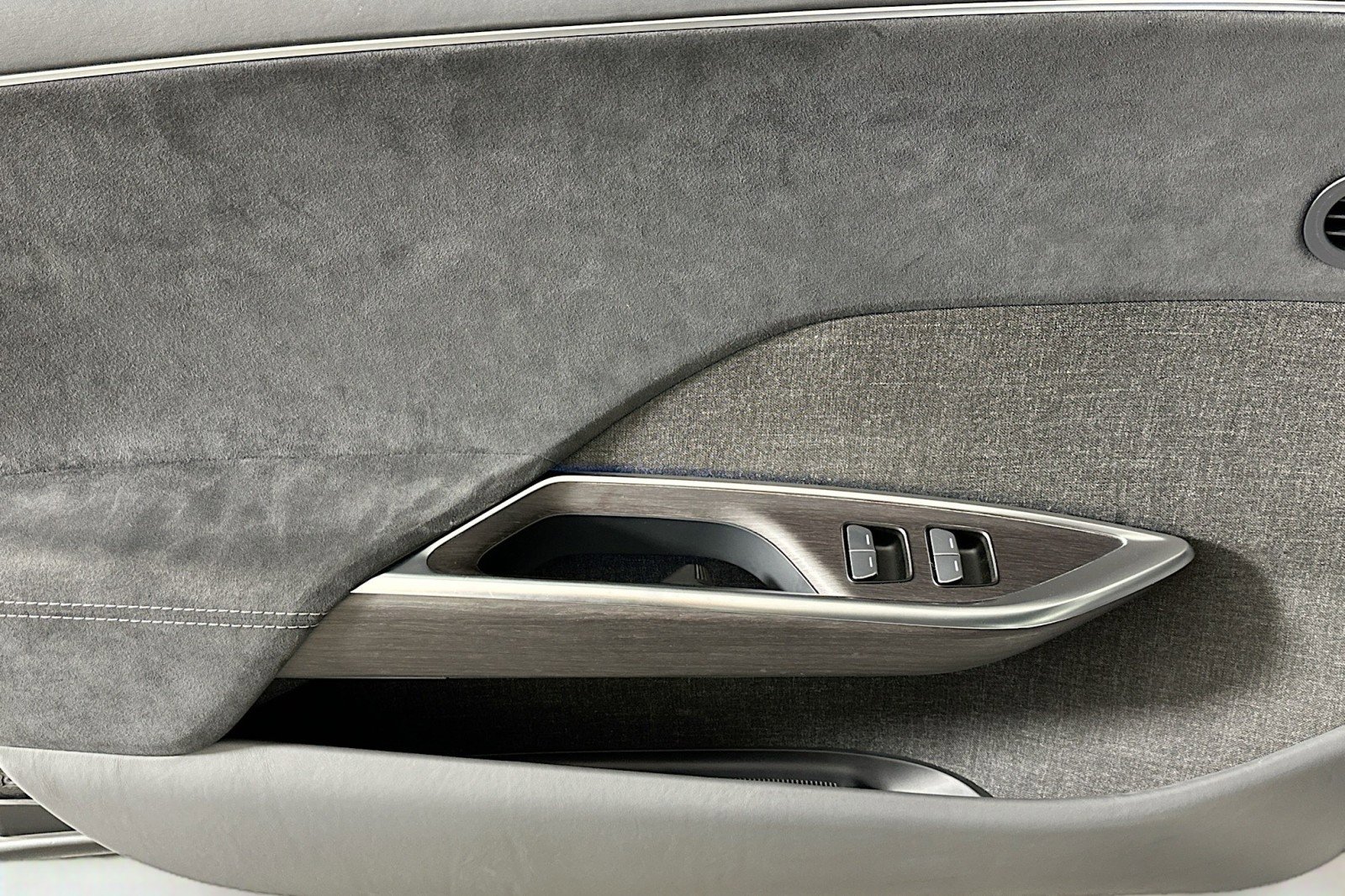 Used 2022 Lucid Air Grand Touring image 21