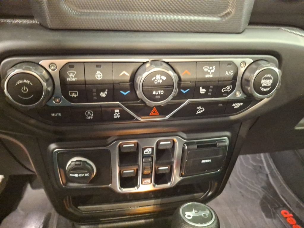 Used 2019 Jeep Wrangler Unlimited Sport AWD/4WD image 25