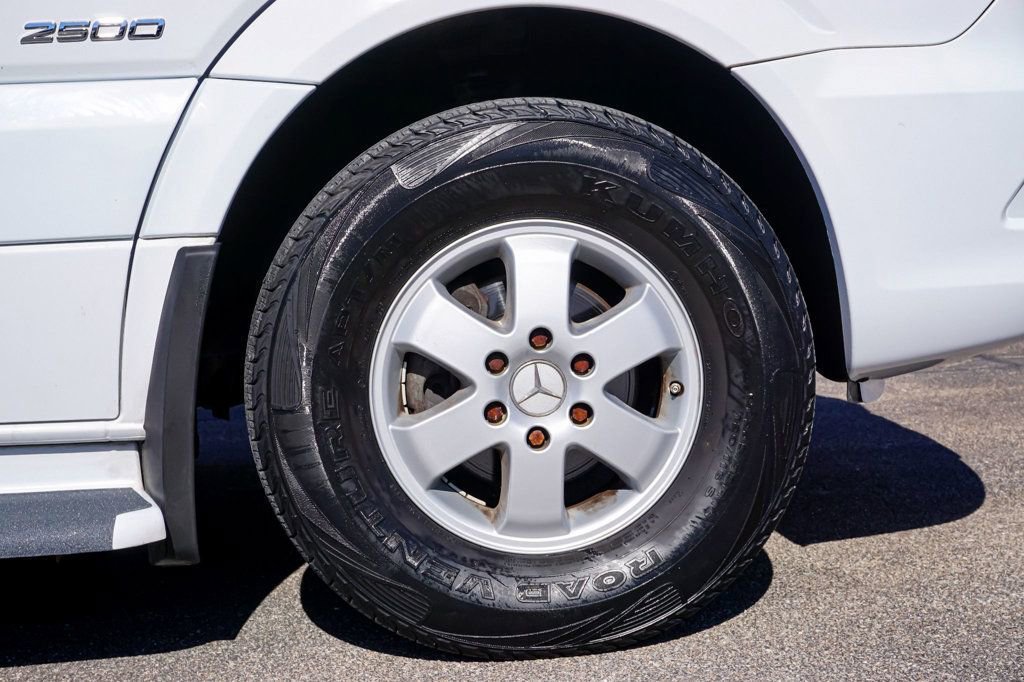 Used 2015 Mercedes-Benz Sprinter 2500 image 27