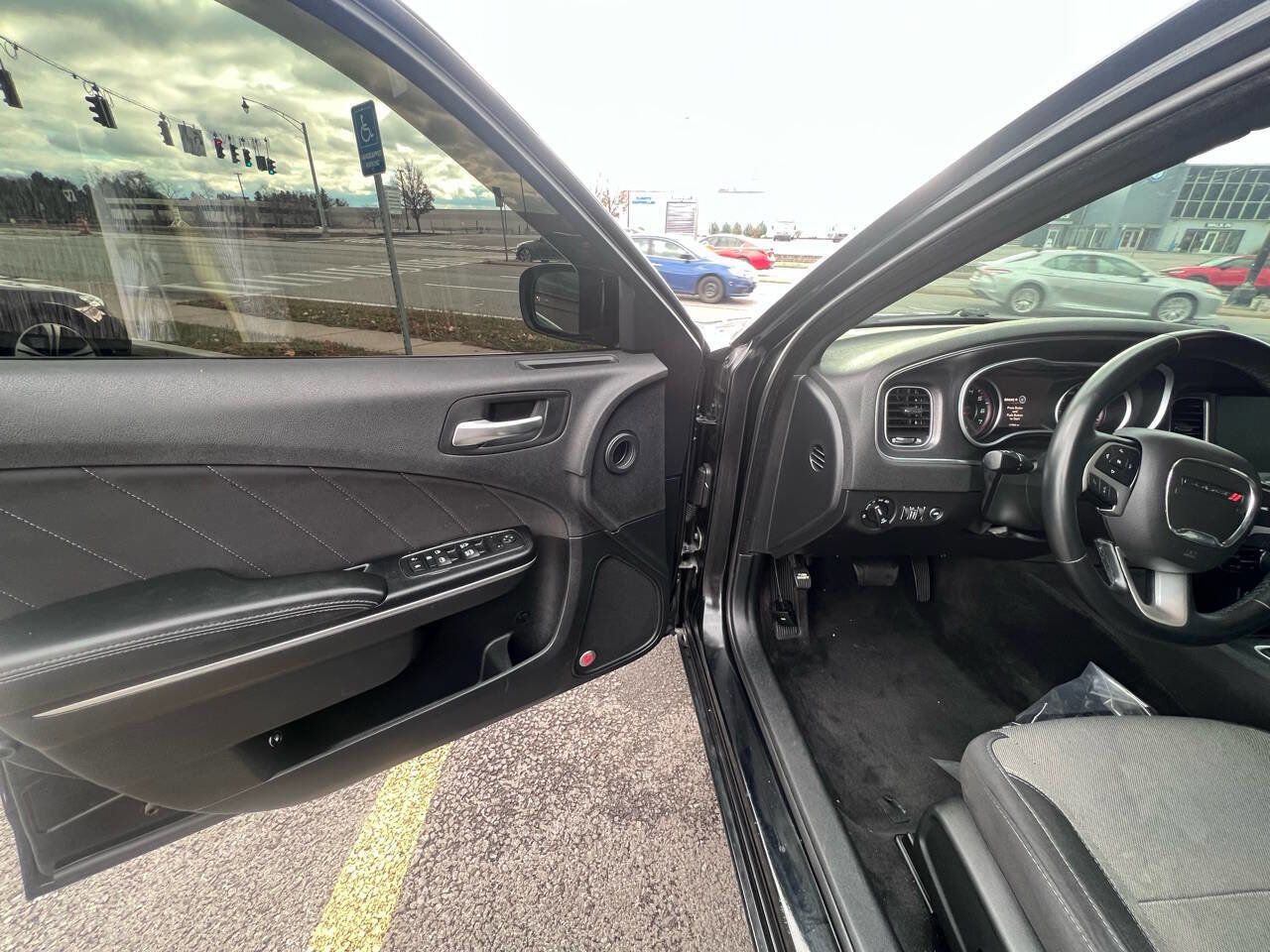 Used 2015 Dodge Charger SXT w/ Rallye Group AWD/4WD image 9