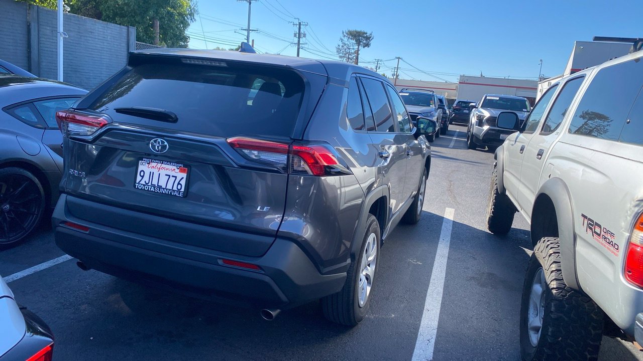 Used 2023 Toyota RAV4 LE FWD image 2