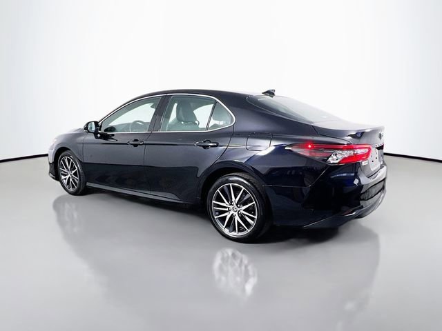 Used 2024 Toyota Camry XLE w/ Cold Weather Package image 6
