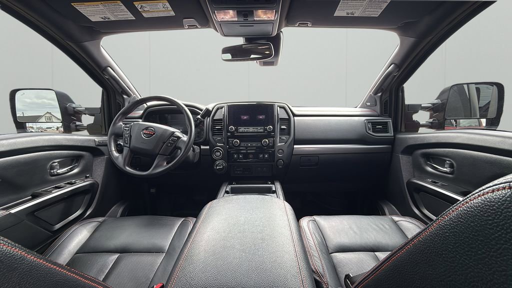 Used 2021 Nissan Titan PRO-4X w/ Pro-4x Convenience Package AWD/4WD image 12